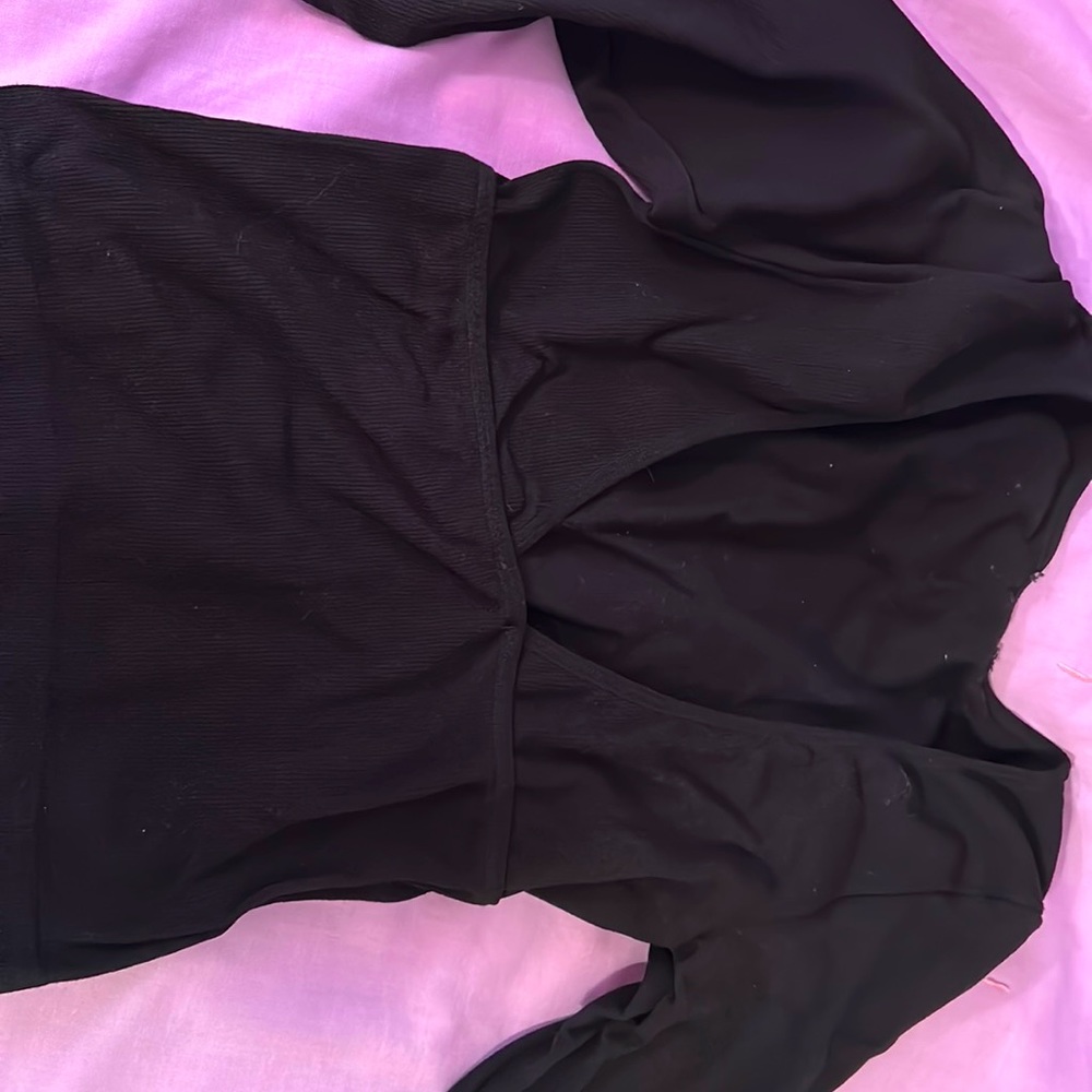 Black and white long-sleeve ribbed v-neck
